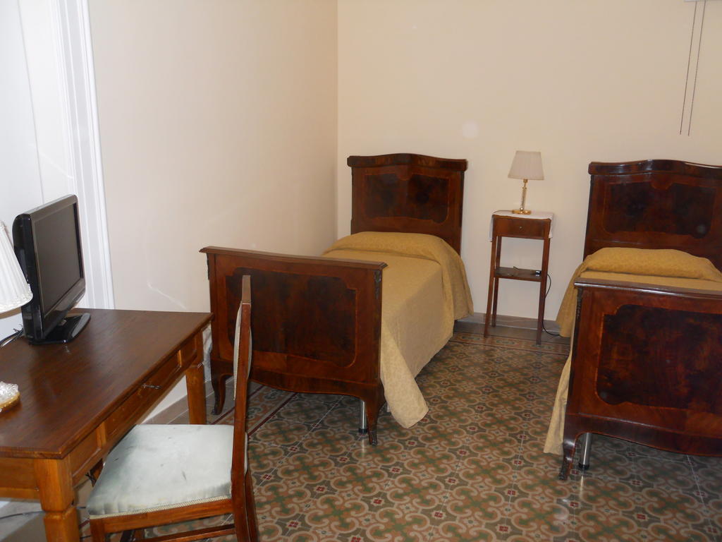 Bed and Breakfast Borgo Due Mari Taranto Exterior foto